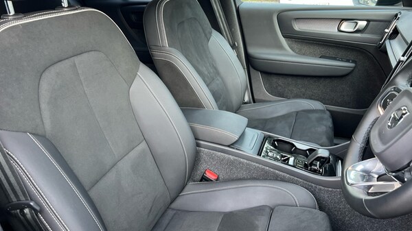 Used Volvo XC40 2024 for sale - 76168583: Photo 9