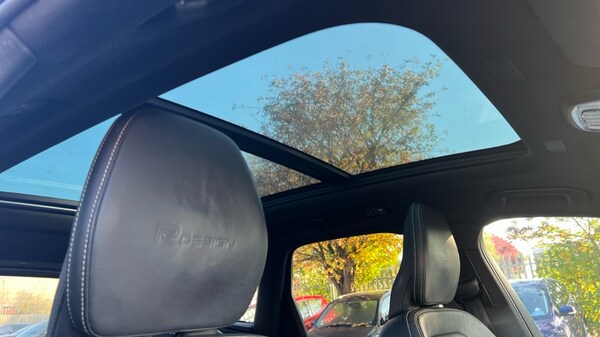 Used Volvo XC60 2018 for sale - 76289813: Photo 33
