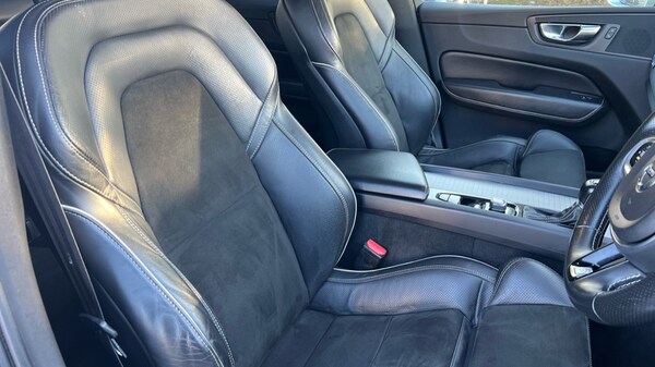 Used Volvo XC60 2018 for sale - 76289813: Photo 9