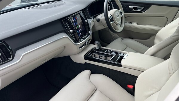 Used Volvo V60 2025 for sale - 75509657: Photo 4