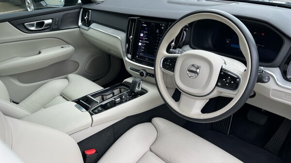 Used Volvo V60 2025 for sale - 75509657: Photo 5