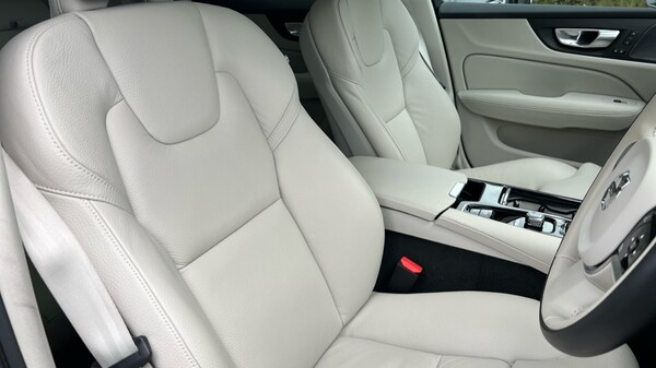 Used Volvo V60 2025 for sale - 75509657: Photo 9