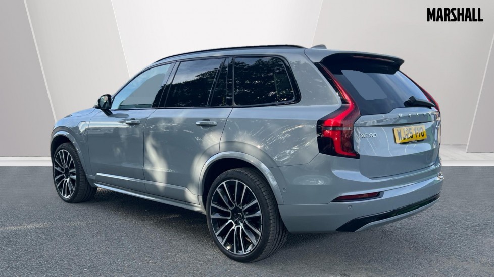 Used Volvo XC90 2025 for sale - 76112445: Photo 2