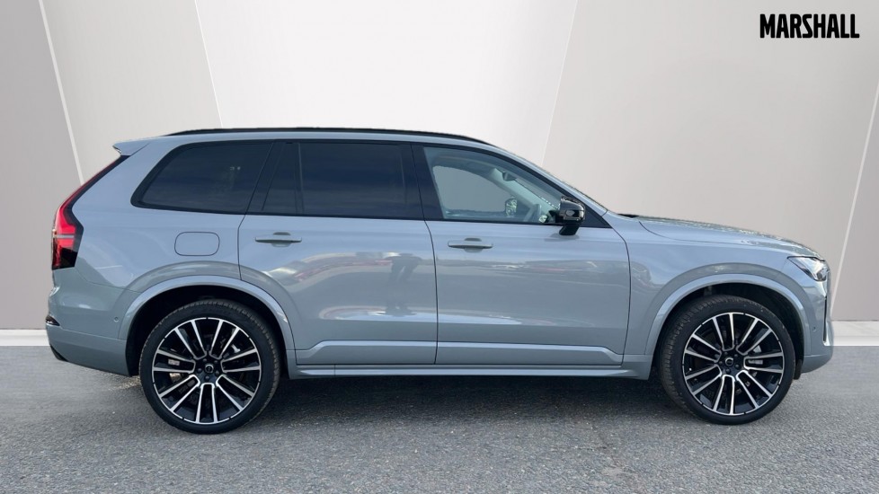 Used Volvo XC90 2025 for sale - 76112445: Photo 3