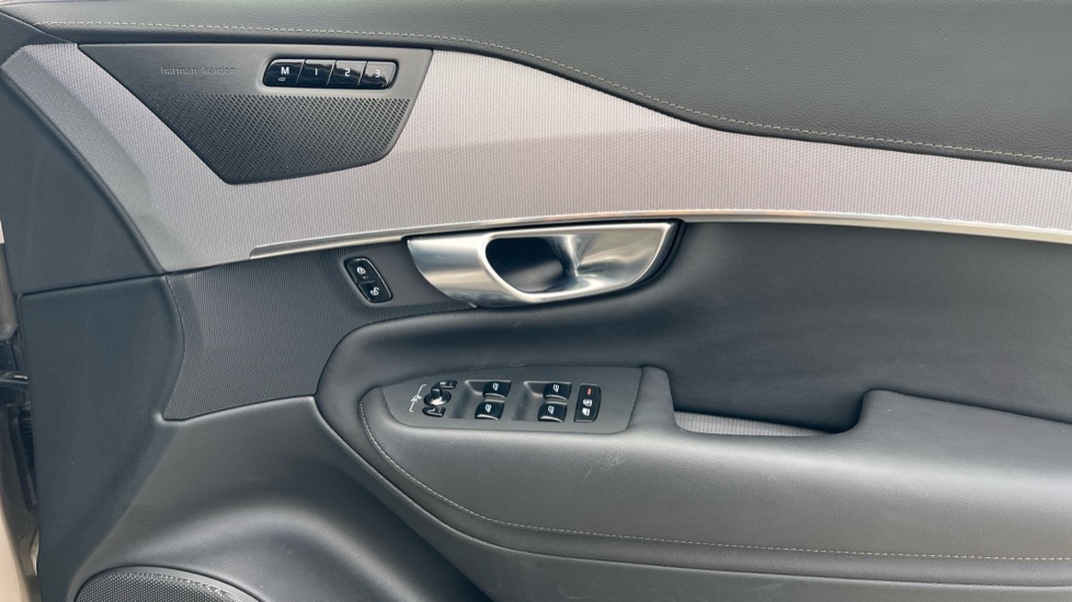 Used Volvo XC90 2024 for sale - 76501521: Photo 15