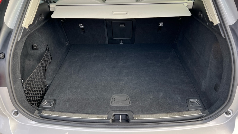 Used Volvo XC60 2025 for sale - 76870438: Photo 17