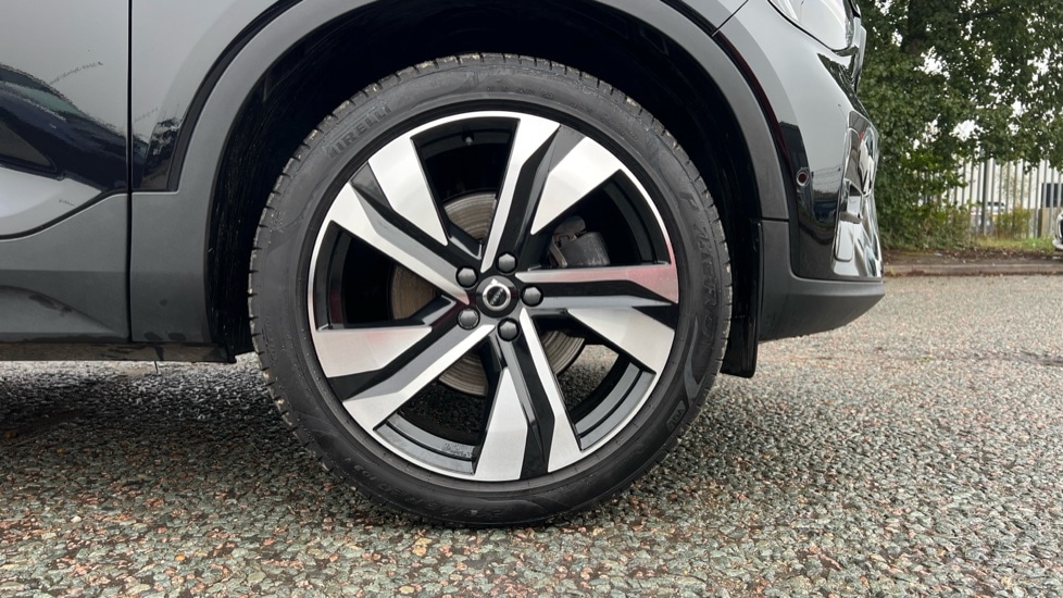 Used Volvo XC40 2024 for sale - 76871692: Photo 16