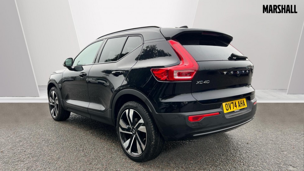 Used Volvo XC40 2024 for sale - 76871692: Photo 2