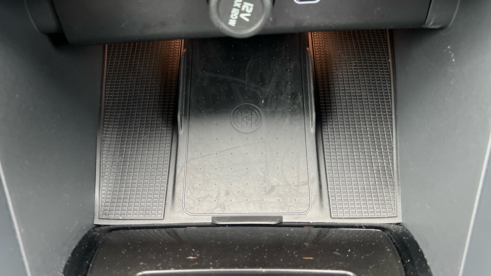 Used Volvo XC40 2024 for sale - 76871692: Photo 37