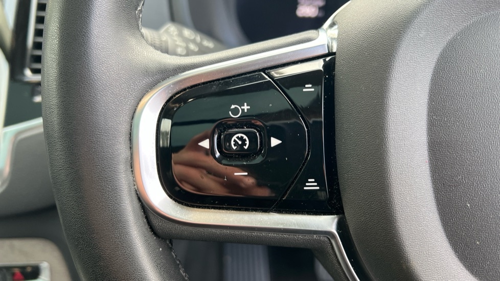 Used Volvo XC90 2023 for sale - 76872790: Photo 18