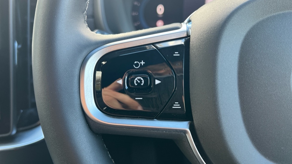 Used Volvo XC90 2025 for sale - 77079082: Photo 38