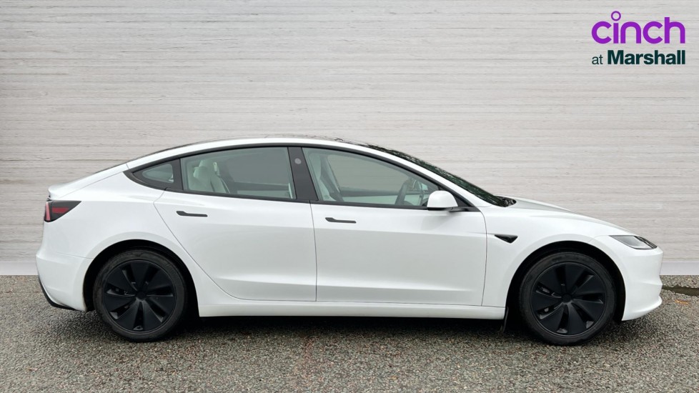 Used Tesla Model 3 2024 for sale - 76966812: Photo 2