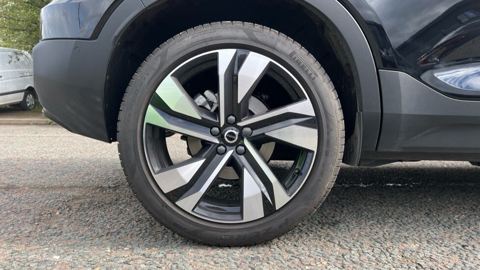 Used Volvo XC40 2025 for sale - 76014991: Photo 24