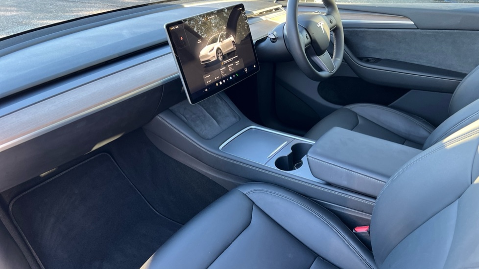 Used Tesla Model Y 2024 for sale - 76872816: Photo 10