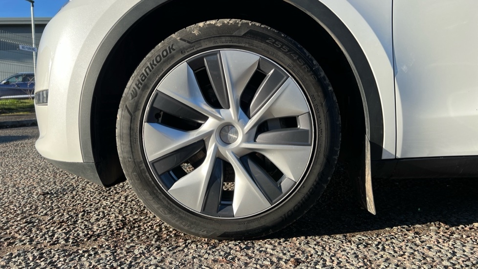 Used Tesla Model Y 2024 for sale - 76872816: Photo 17