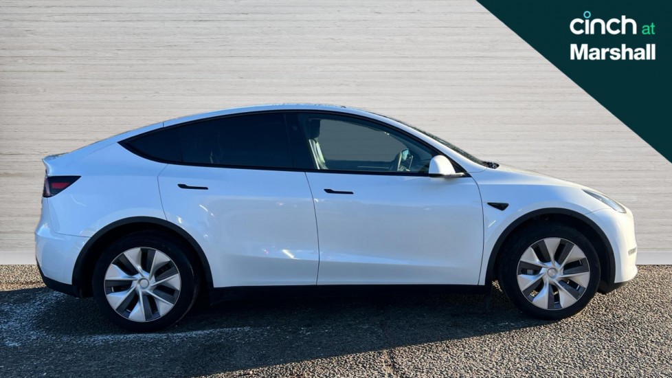 Used Tesla Model Y 2024 for sale - 76872816: Photo 2
