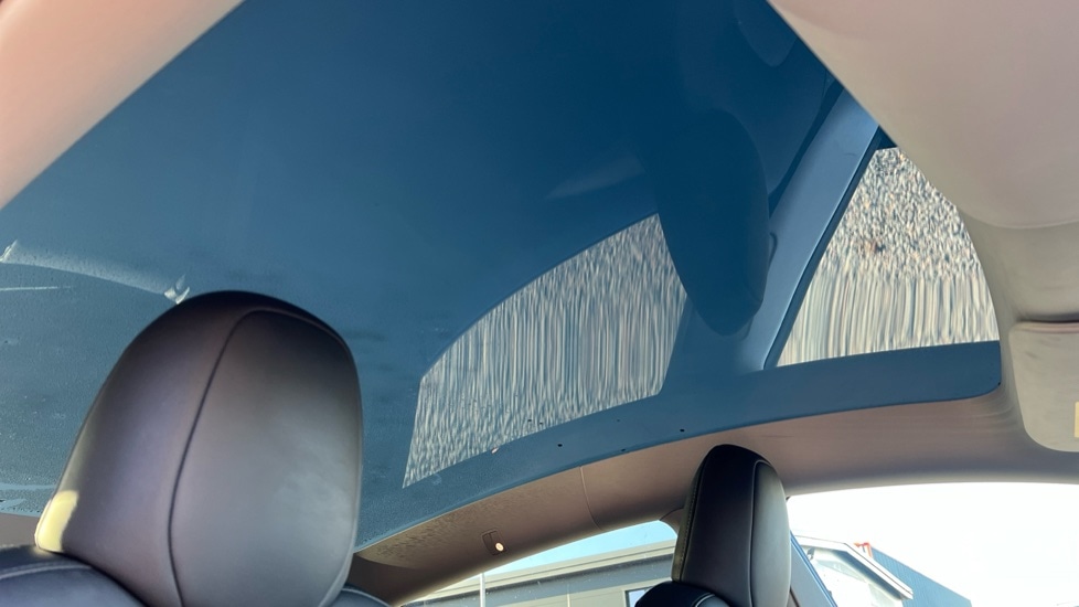 Used Tesla Model Y 2024 for sale - 76872816: Photo 25