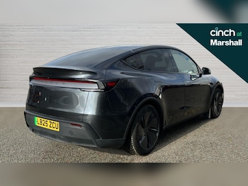 Used Tesla Model Y 2025 for sale - 76289867: Photo