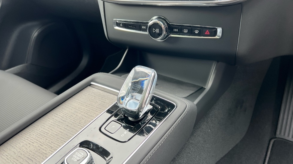 Used Volvo XC90 2025 for sale - 76870420: Photo 14