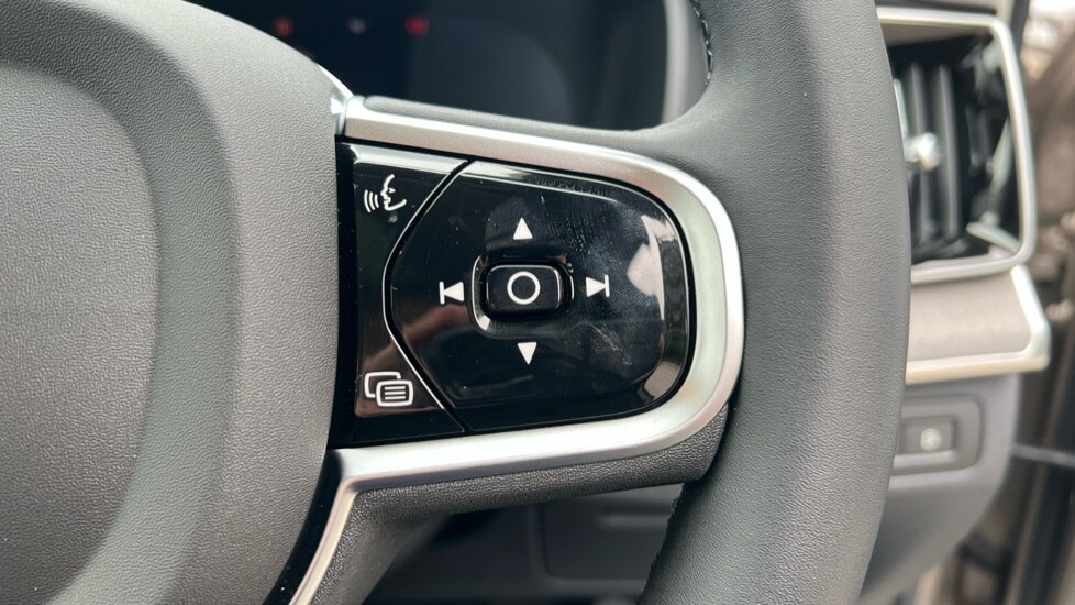 Used Volvo XC90 2025 for sale - 76870420: Photo 19