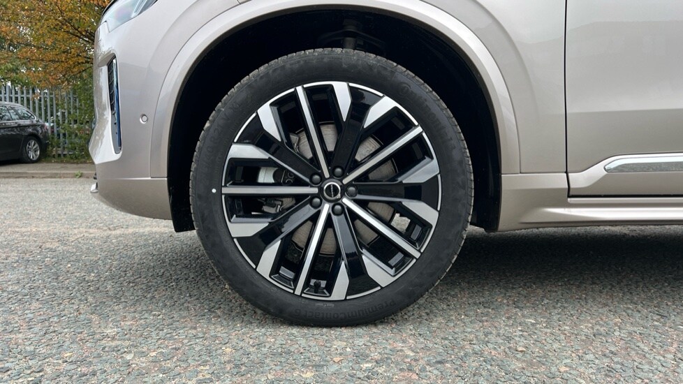 Used Volvo XC90 2025 for sale - 76870420: Photo 25