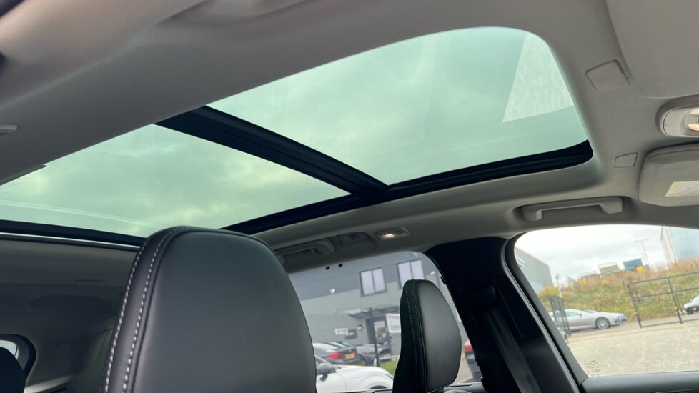 Used Volvo XC90 2025 for sale - 76870420: Photo 34