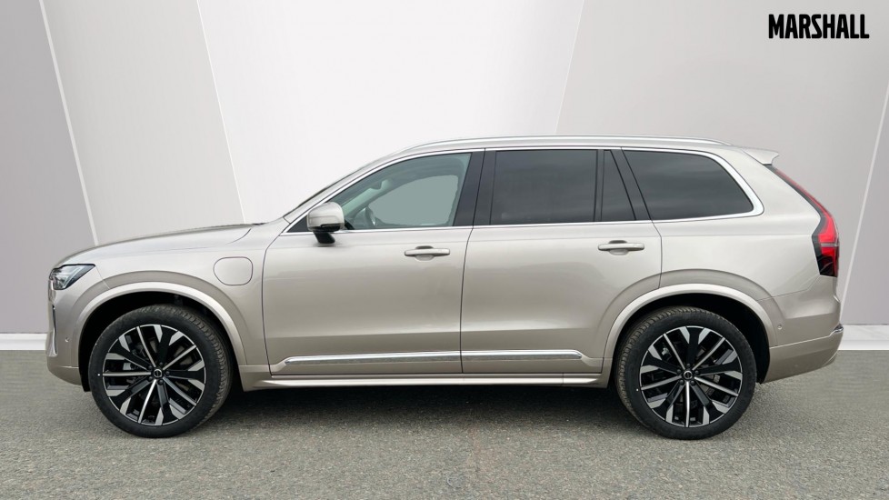 Used Volvo XC90 2025 for sale - 76870420: Photo 8