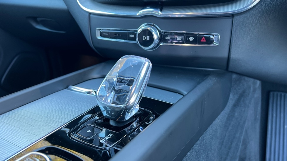 Used Volvo XC60 2025 for sale - 76873339: Photo 14