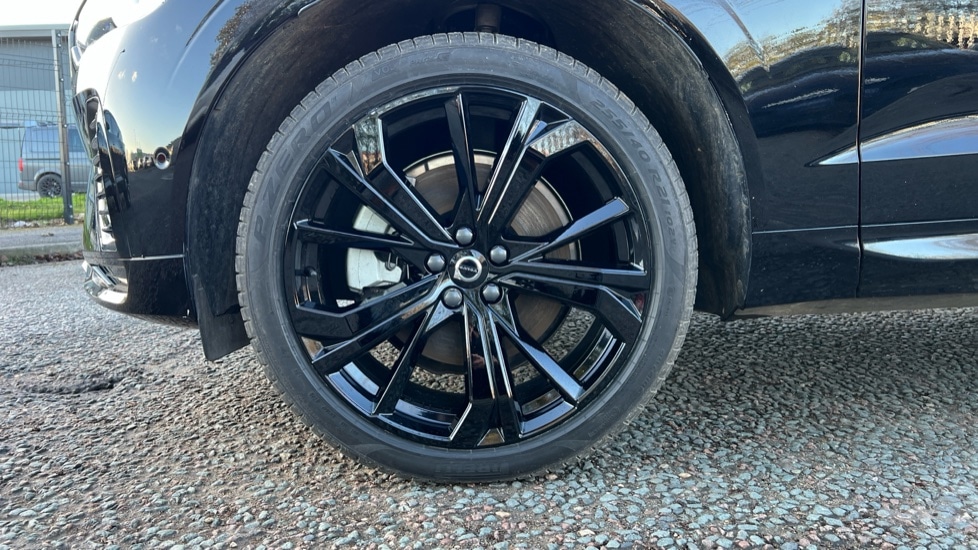 Used Volvo XC60 2025 for sale - 76873339: Photo 25