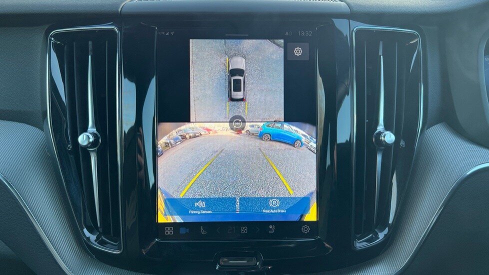 Used Volvo XC60 2025 for sale - 76873339: Photo 32