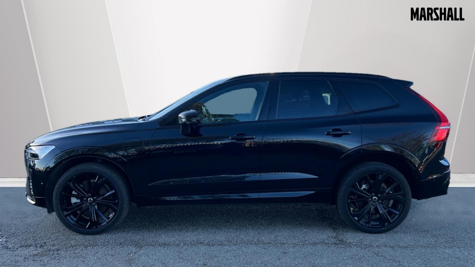 Used Volvo XC60 2025 for sale - 76873339: Photo 8