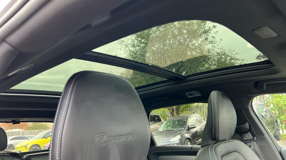 Used Volvo V90 2019 for sale - 76034011: Photo 34