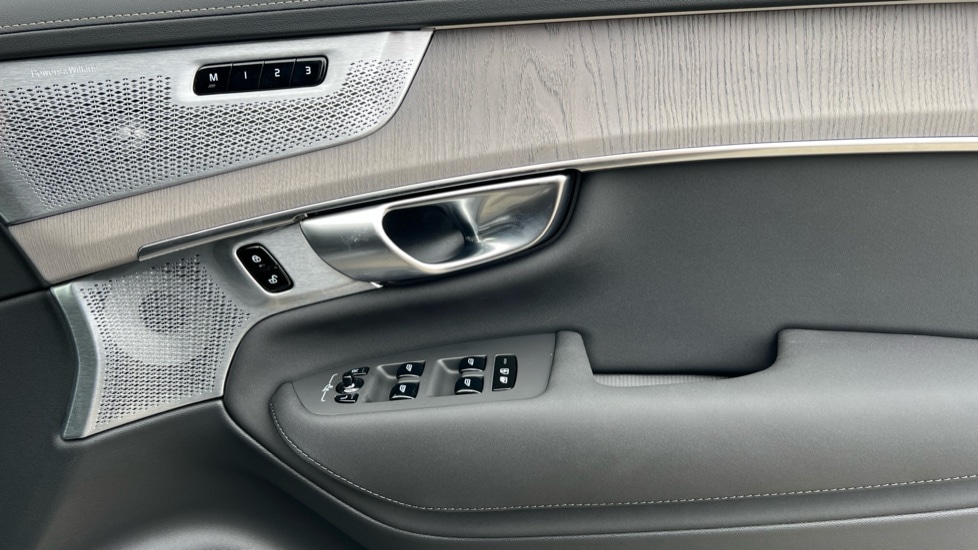 Used Volvo XC90 2025 for sale - 76870404: Photo 15