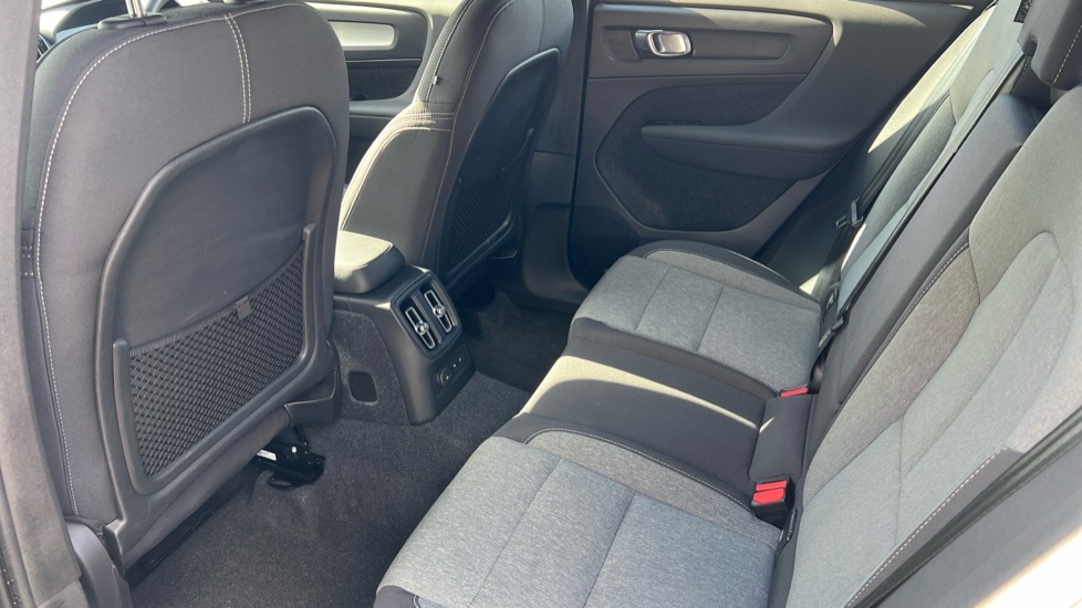 Used Volvo XC40 2023 for sale - 76079402: Photo 10