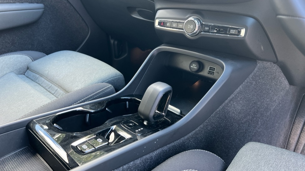Used Volvo XC40 2023 for sale - 76079402: Photo 14