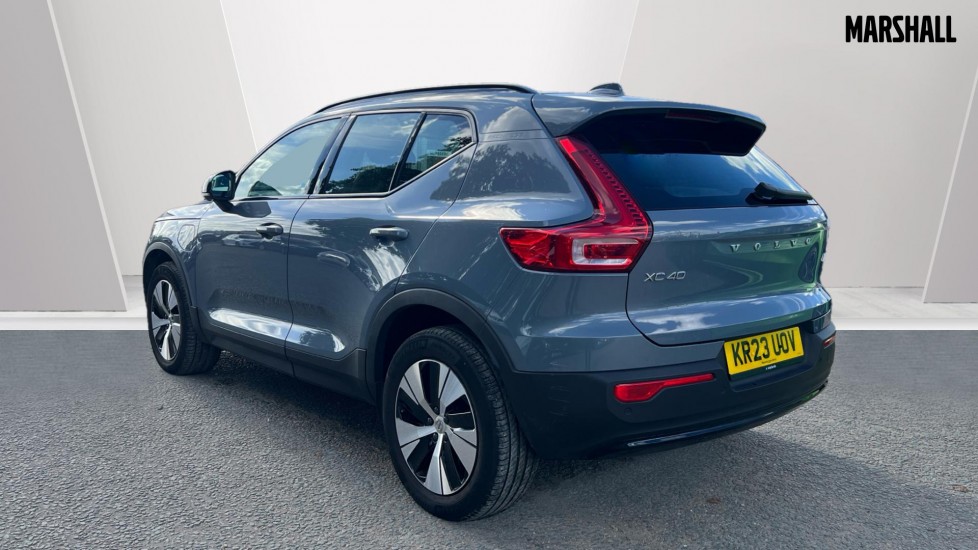Used Volvo XC40 2023 for sale - 76079402: Photo 2