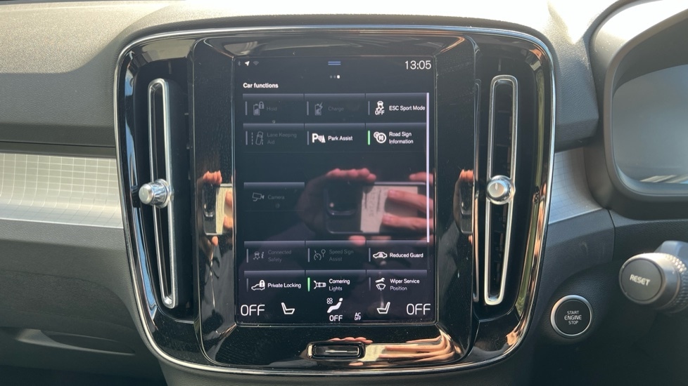 Used Volvo XC40 2023 for sale - 76079402: Photo 33