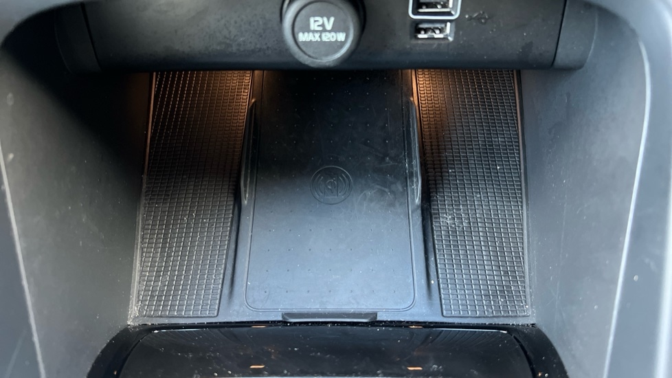 Used Volvo XC40 2023 for sale - 76079402: Photo 35