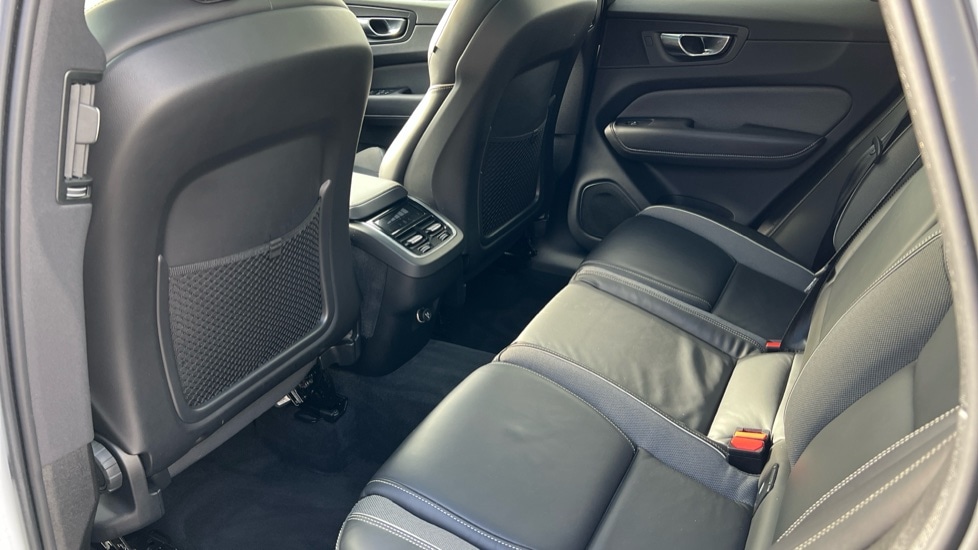 Used Volvo XC60 2019 for sale - 76966665: Photo 10