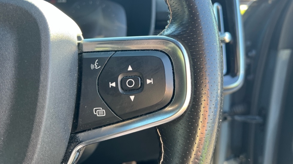 Used Volvo XC40 2020 for sale - 76104309: Photo 19