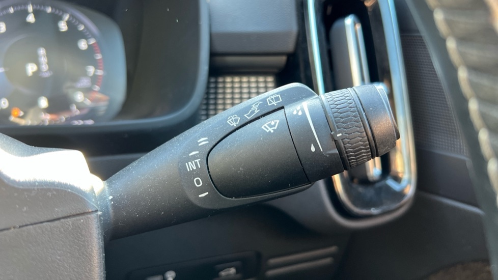 Used Volvo XC40 2020 for sale - 76104309: Photo 28