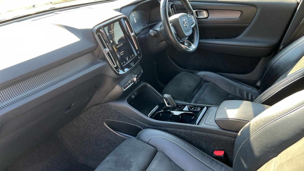 Used Volvo XC40 2020 for sale - 76104309: Photo 4