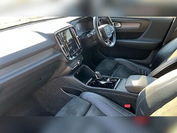 Used Volvo XC40 2020 for sale - 76104309: Photo