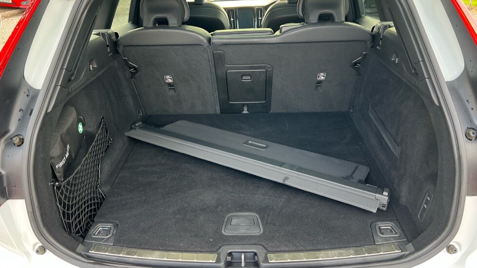 Used Volvo XC60 2019 for sale - 76289925: Photo 17