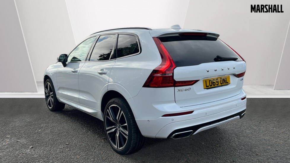 Used Volvo XC60 2019 for sale - 76289925: Photo 2