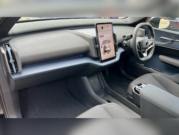 Used Volvo EX30 2025 for sale - 76420424: Photo