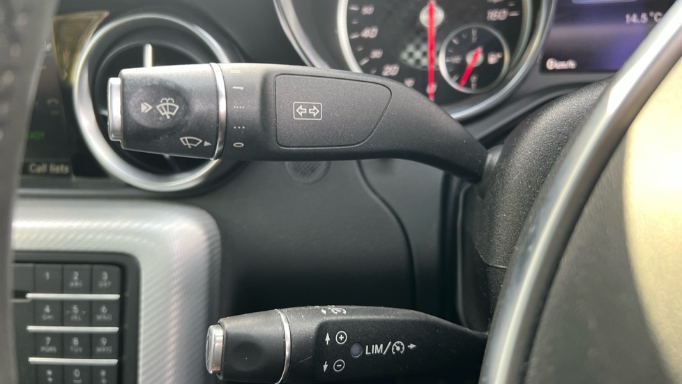 Used Mercedes-Benz SLC 2018 for sale - 76458860: Photo 23