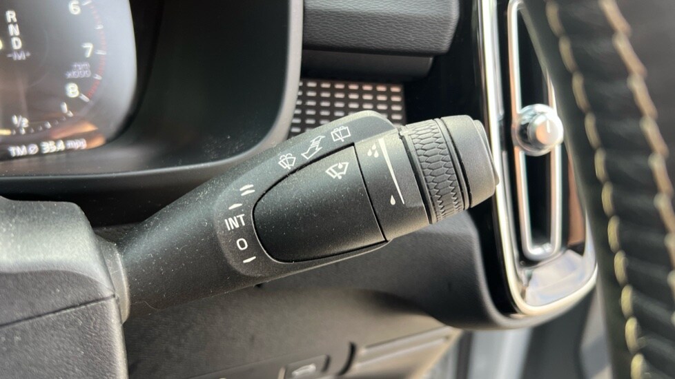 Used Volvo XC40 2020 for sale - 76873757: Photo 28