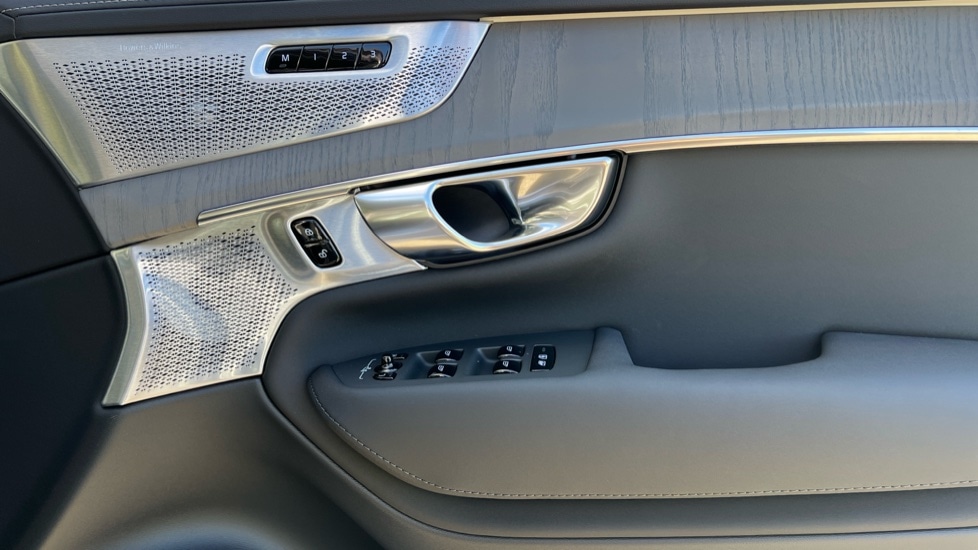Used Volvo XC90 2025 for sale - 76870409: Photo 15