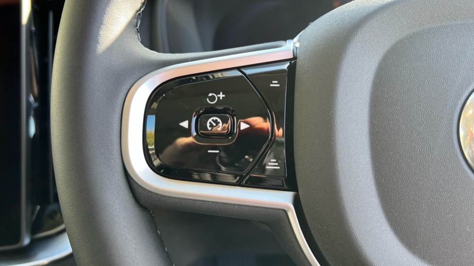 Used Volvo XC90 2025 for sale - 76870409: Photo 18